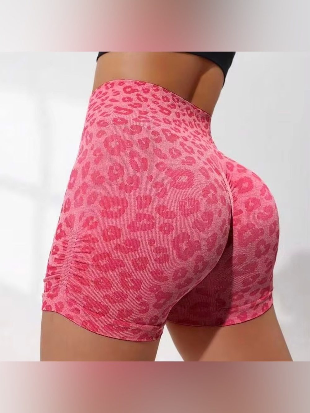 Women’s Pink Leopard Print High Waist Butt Scrunch Workout Shorts Size Small